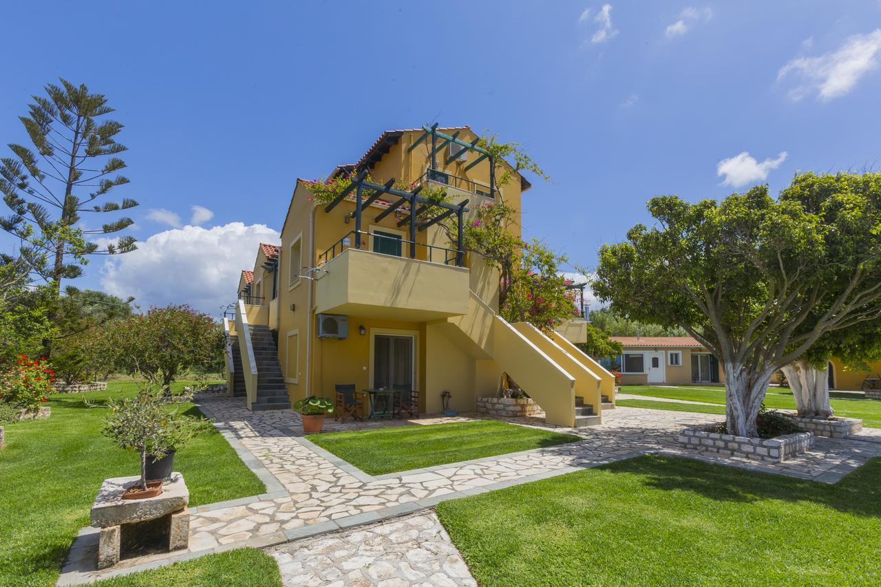 Sandy Beach Villas And Apartments Svoronata Esterno foto